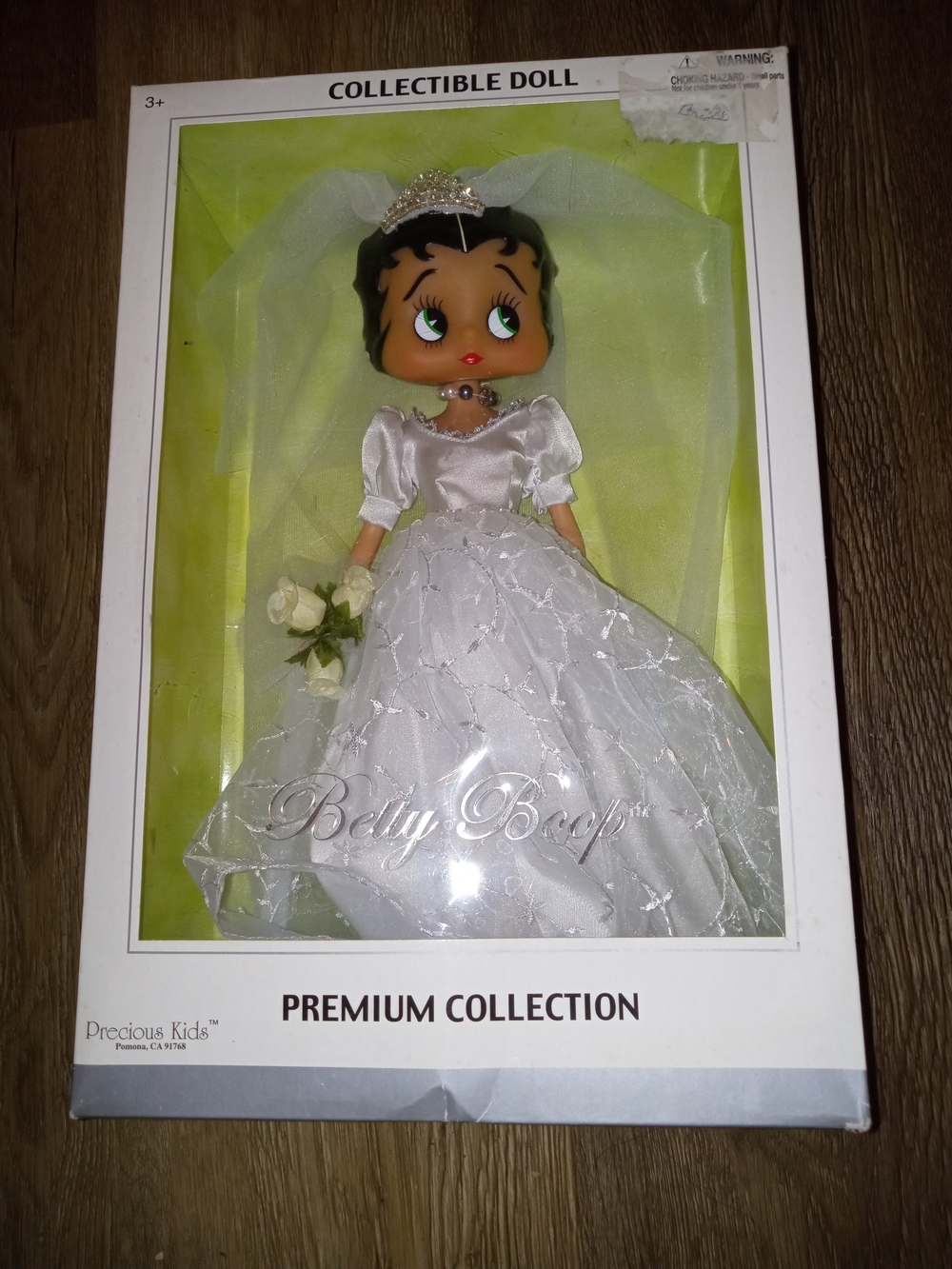 Betty Boop Premium Collection White Bridal Doll